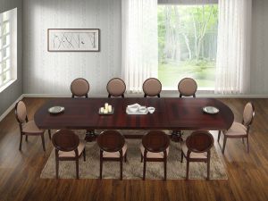 Классическая обеденная группа Юпитер,с внушительных размеров столом и 8 стульями.